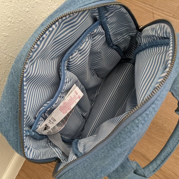 ! SOLD ! Mickey Mouse Icon Flair Denim Backpack - Picture 7 of 8